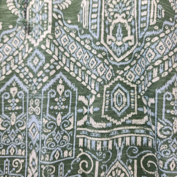 Lucky Brand Green Geometric Tribal Aztec Blouse Ruffle Sleeve V Neck Large - Picture 13 of 13